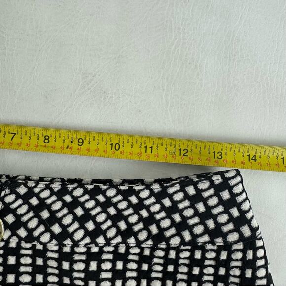 Express Skirt Black White Geometric Stretch Retro Groovy Zip Front Mini Sz 4 - Picture 6 of 9